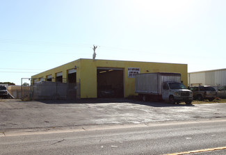 Cape Coral, FL undefined - 1002 SE 9th St