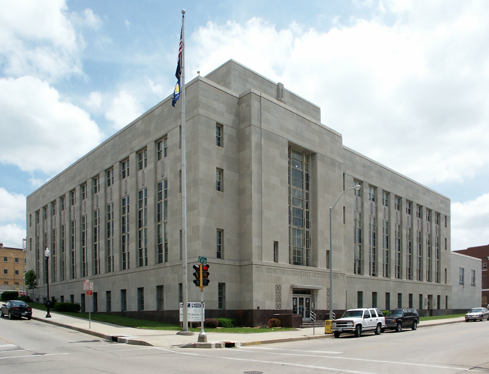 201 S 8th St, Saint Joseph, MO for Rent