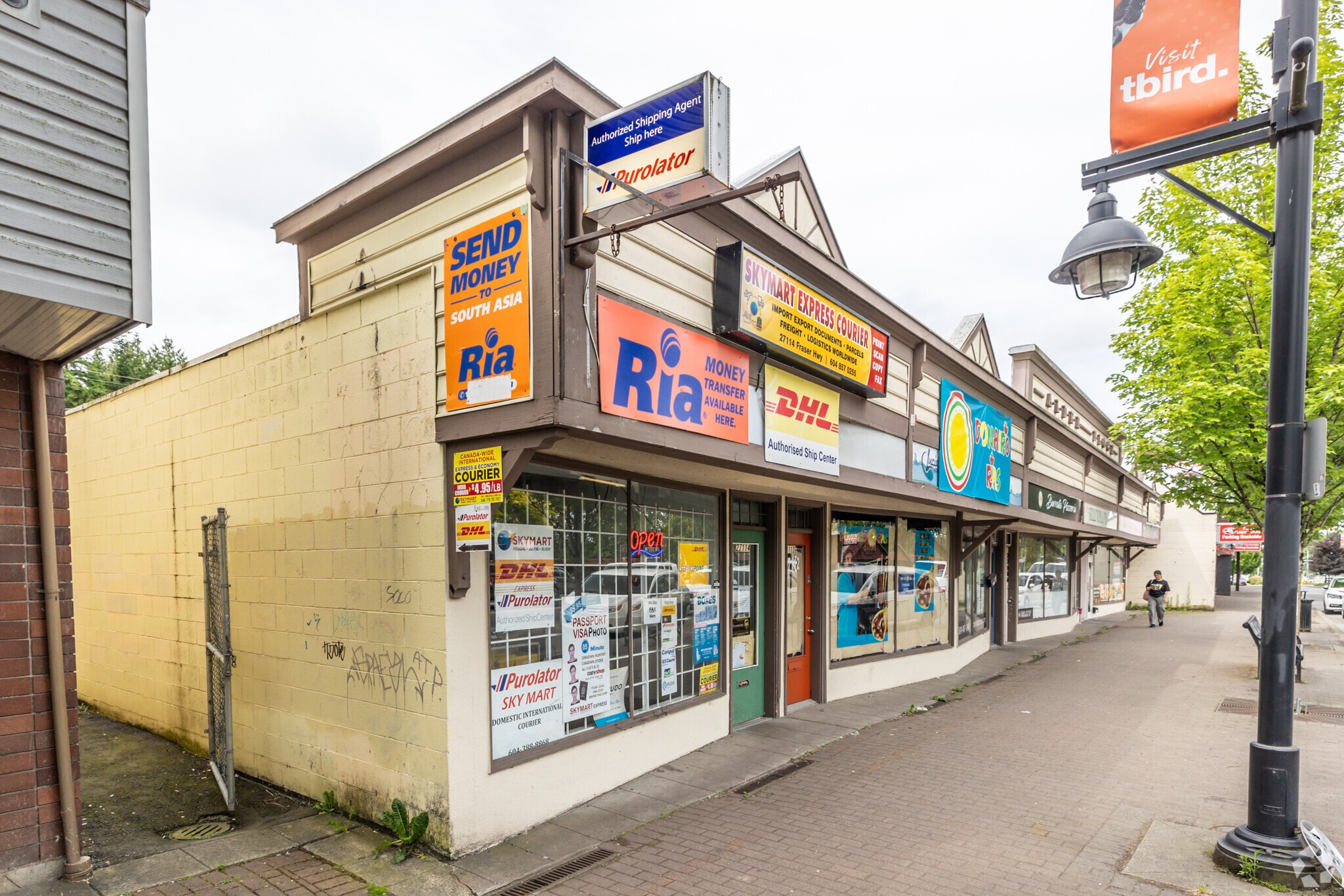 27112-27114 Fraser Hwy, Langley Twp, BC for Rent
