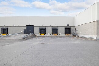 Longueuil, QC Office - 867-877 Boul Jean-Paul-Vincent