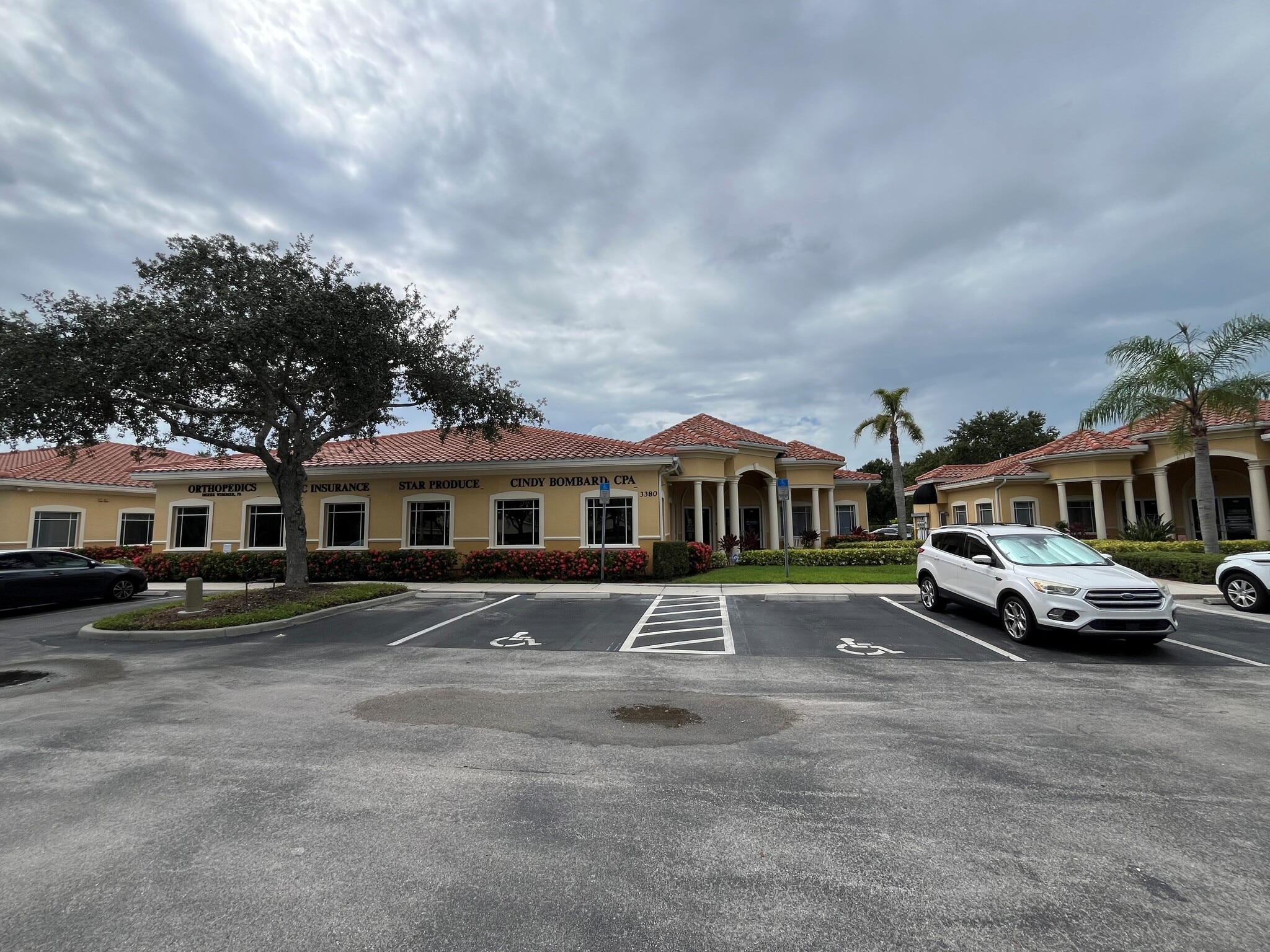 3380 Woods Edge Cir, Bonita Springs, FL for Sale