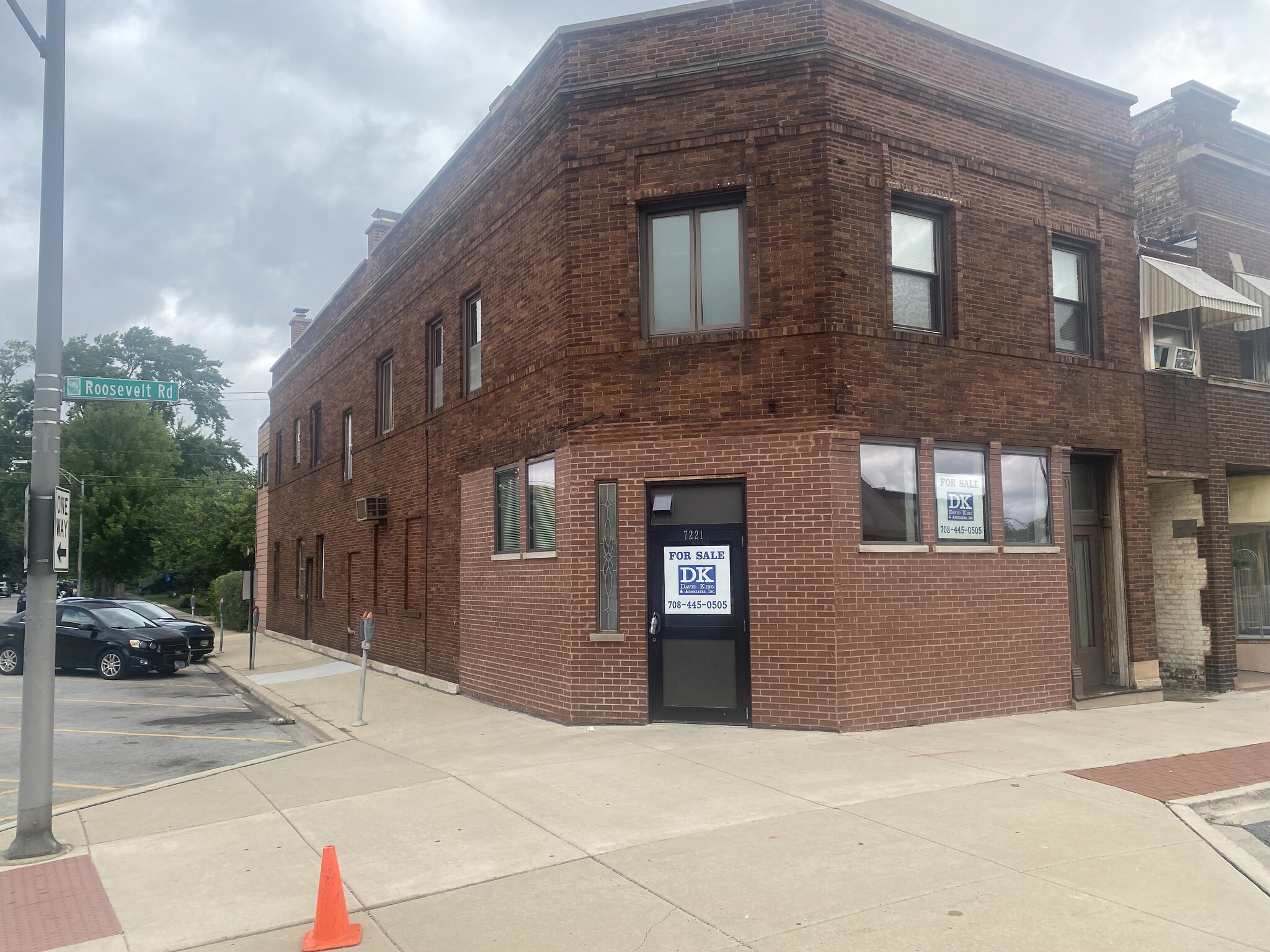 7221 W Roosevelt Rd, Forest Park, IL for Sale