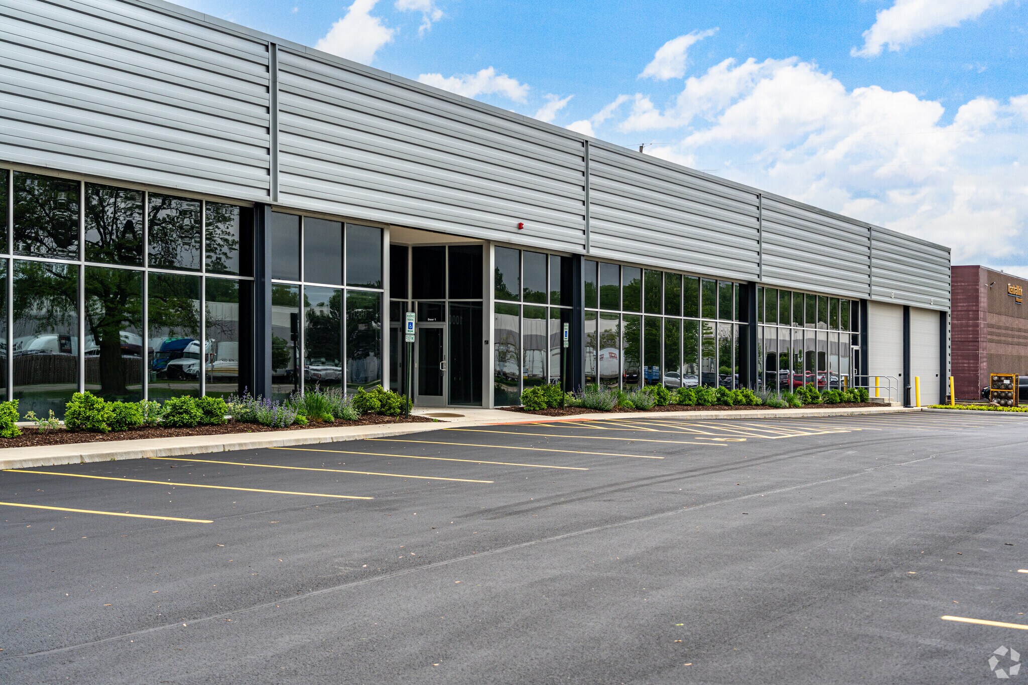 1000 Harvester Rd, West Chicago, IL for Rent