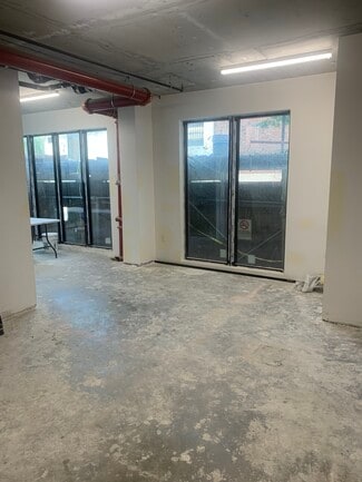 Bronx, NY Office/Retail - 286 Rider Ave Bronx, NY Office/Retail - 286 Rider Ave