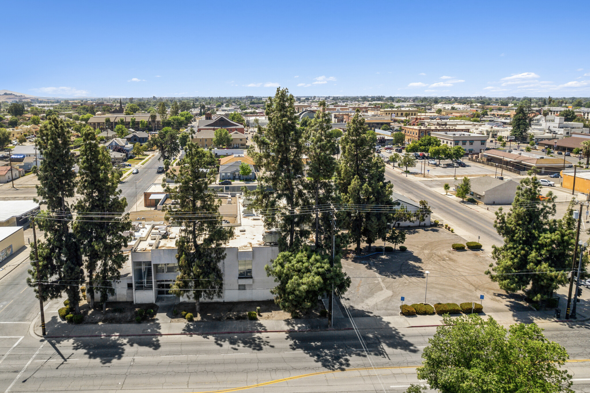 87 E Morton Ave, Porterville, CA for Sale