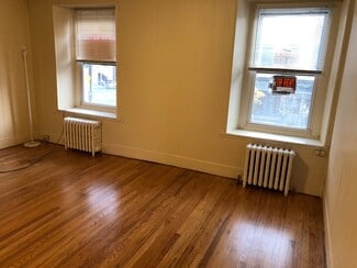 Frenchtown, NJ Storefront Retail/Office - 41 Bridge St Frenchtown, NJ Storefront Retail/Office - 41 Bridge St