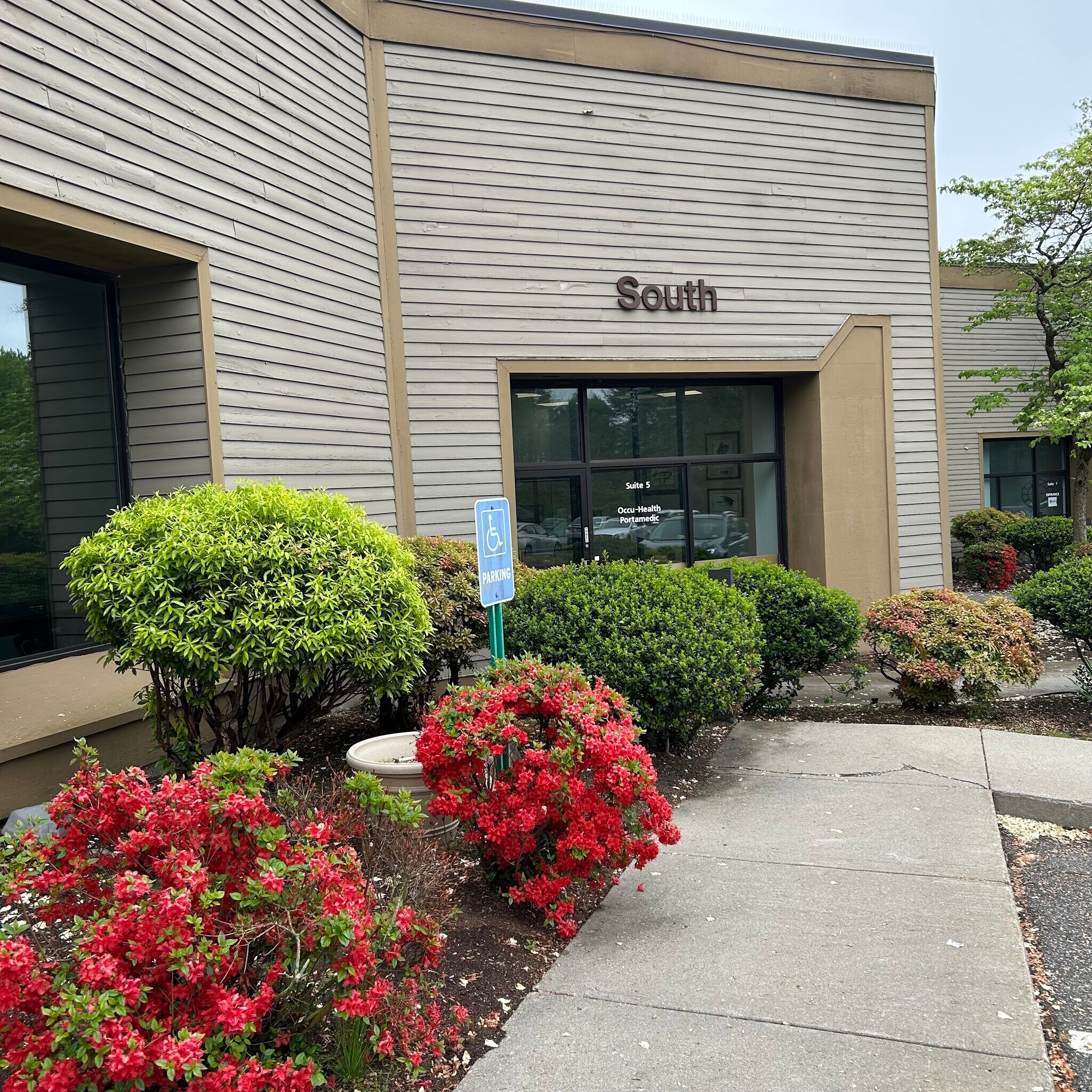 200 N main St, East Longmeadow, MA for Rent