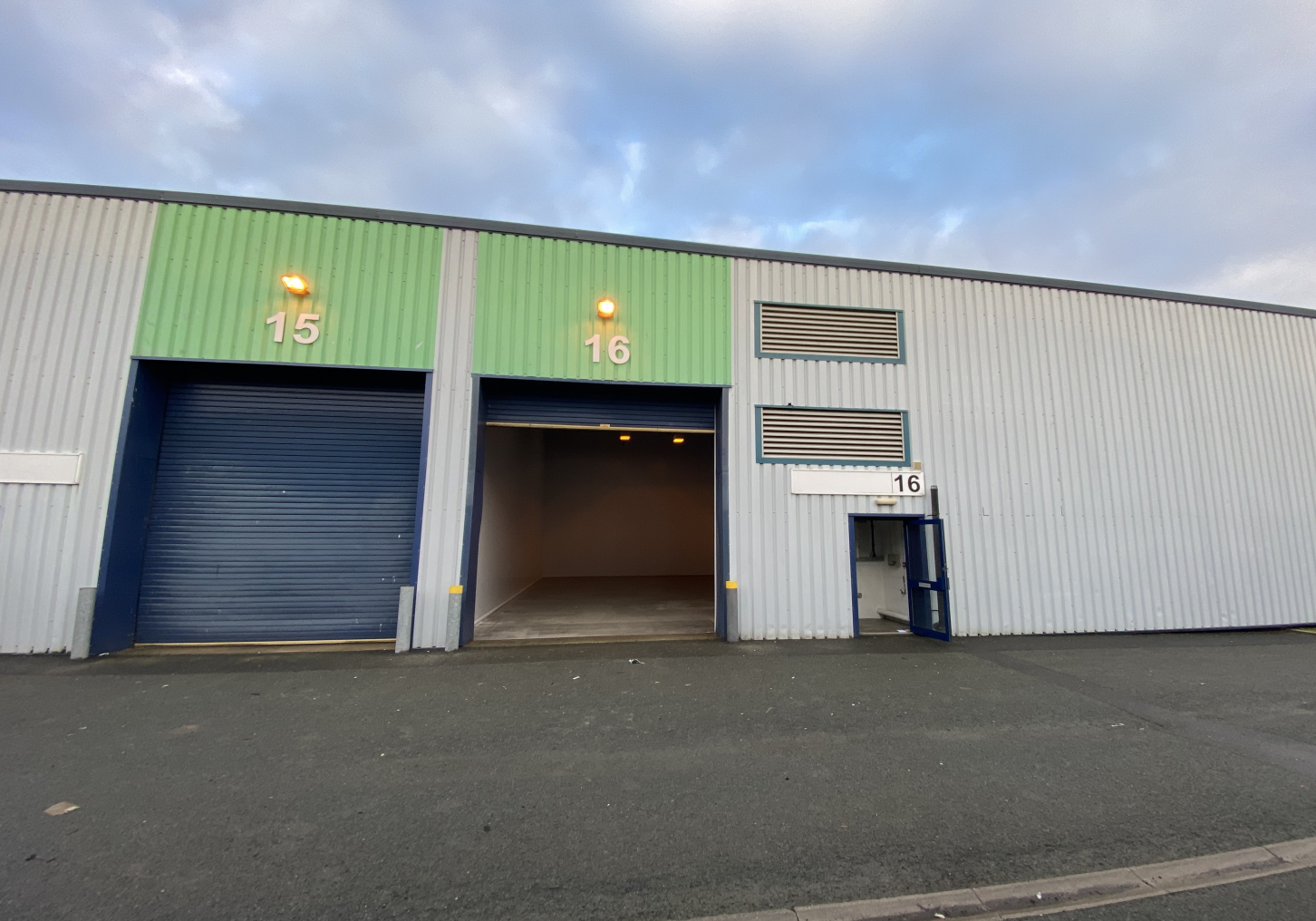 Arrowe Brook Rd, Wirral, MSY for Rent