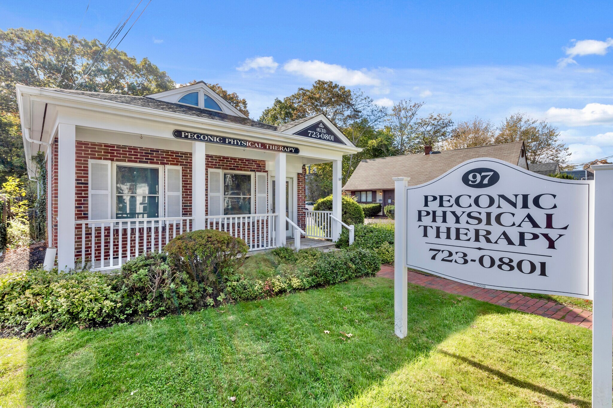 97 W Montauk Hwy, Hampton Bays, NY for Sale