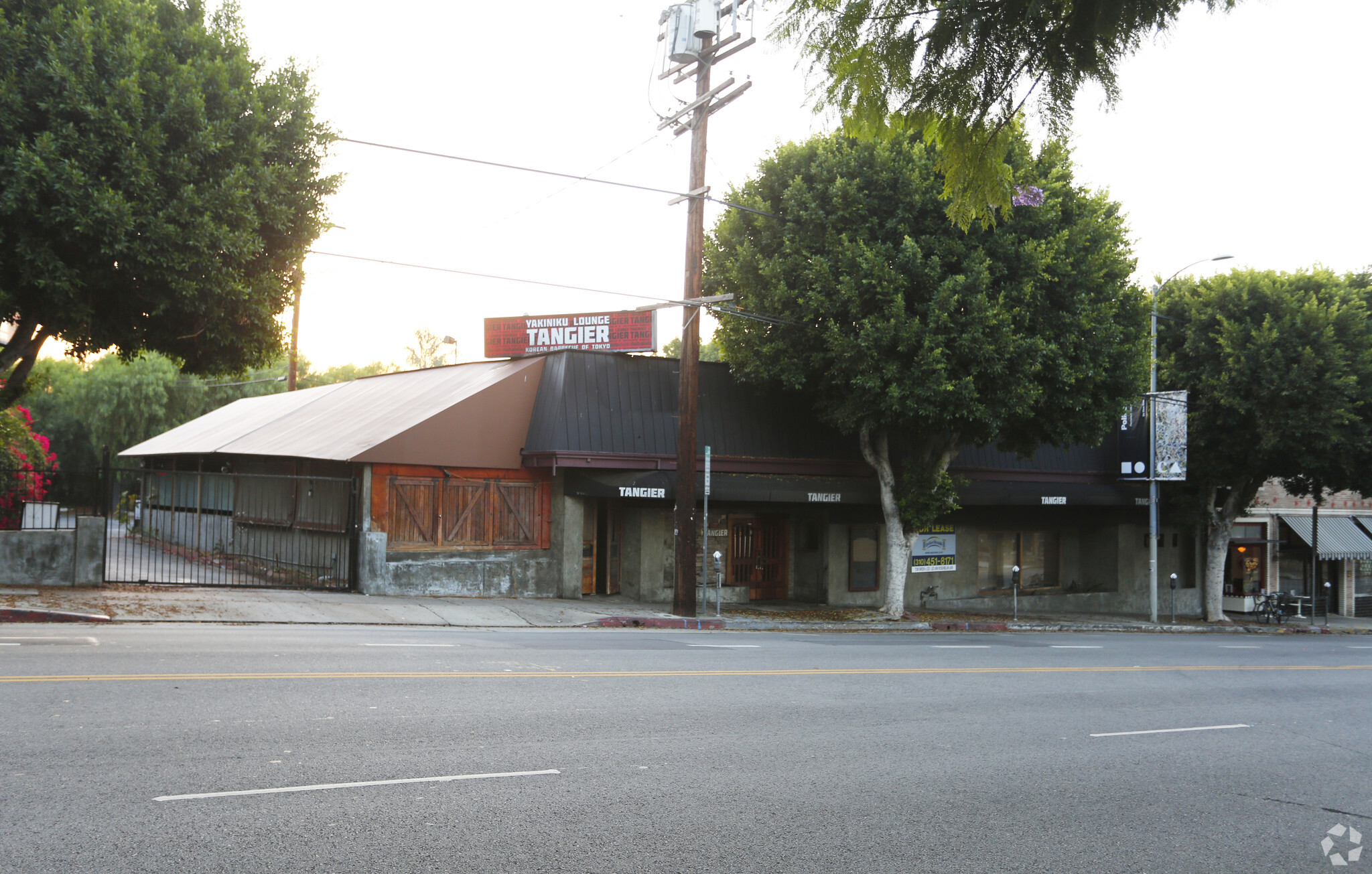 2138-2144 Hillhurst Ave, Los Angeles, CA for Rent