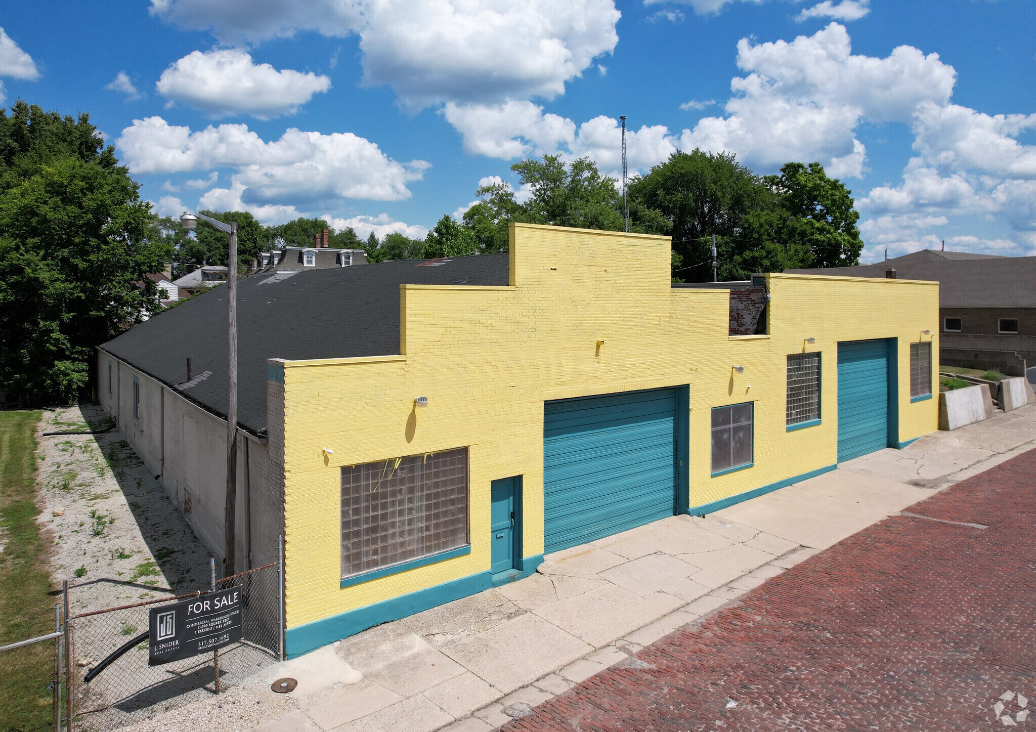 518 W Powers St Muncie, IN 47305 Flex Property for Lease on