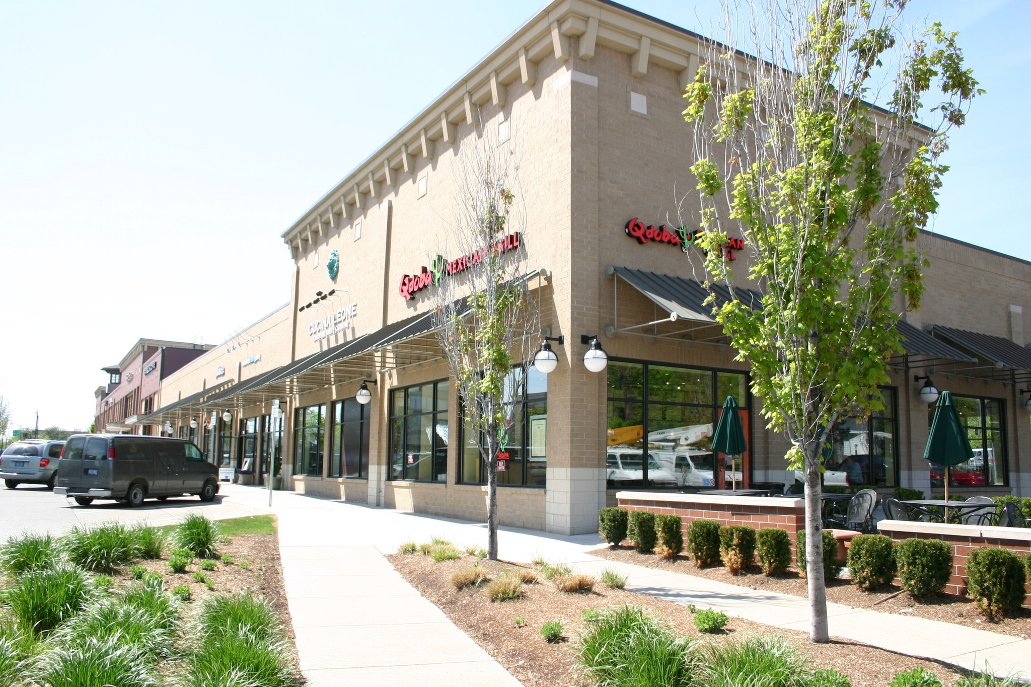 685-745 E Maple Rd, Birmingham, MI for Rent