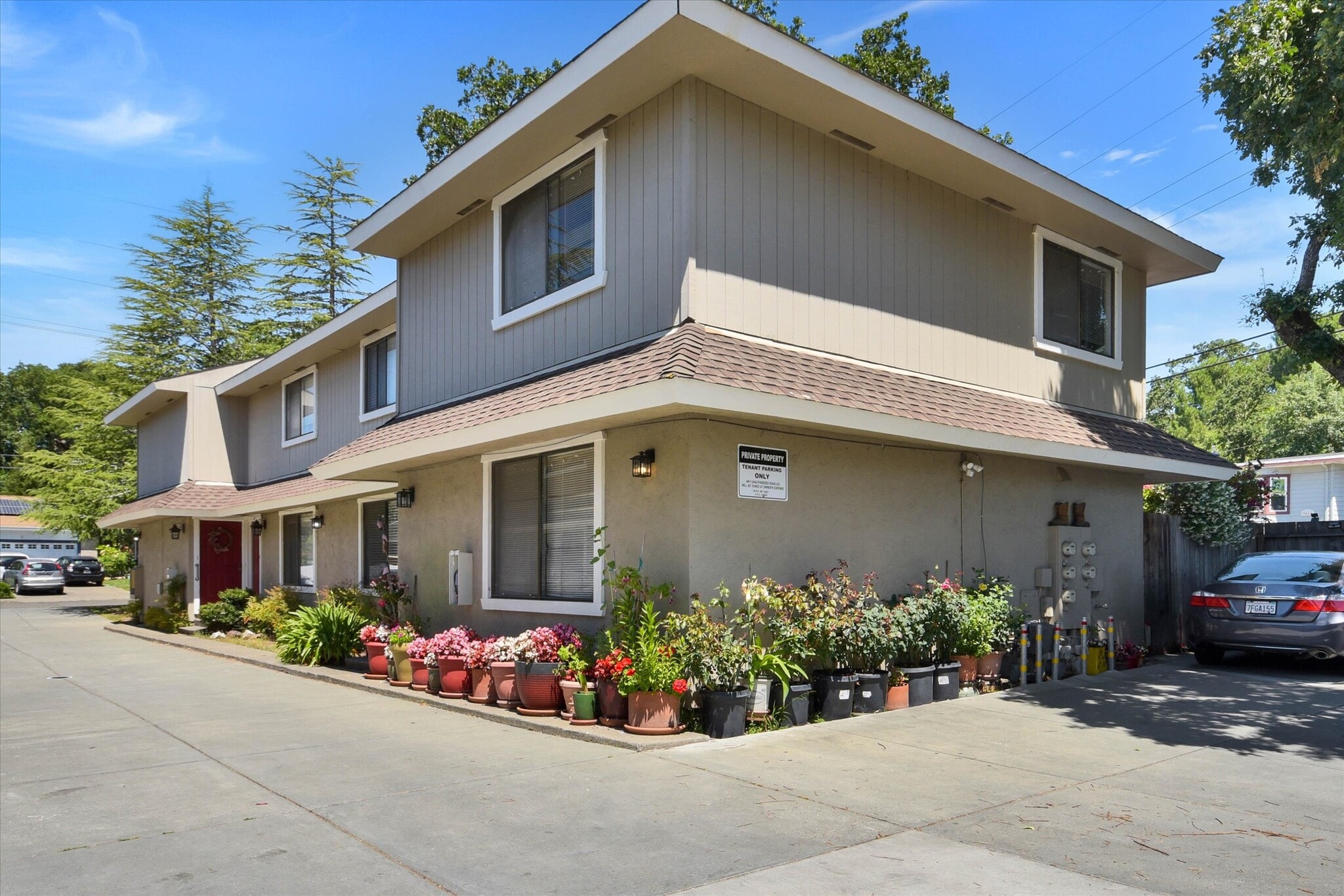 1052 7th St, Novato, CA for Sale