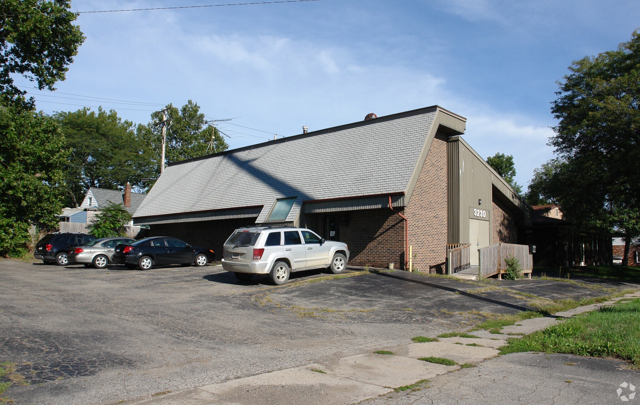 3230 S Pennsylvania Ave, Lansing, MI for Sale