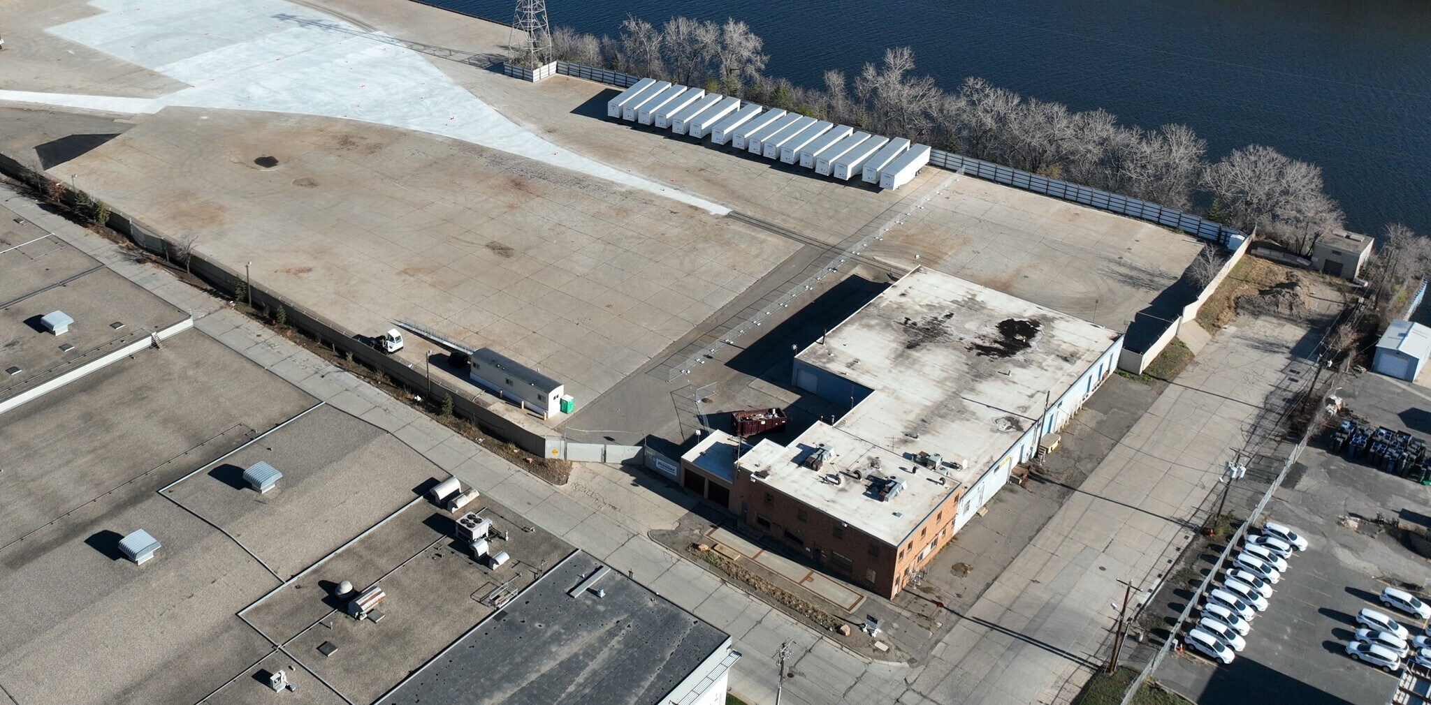 2800 Pacific St, Minneapolis, MN for Sale