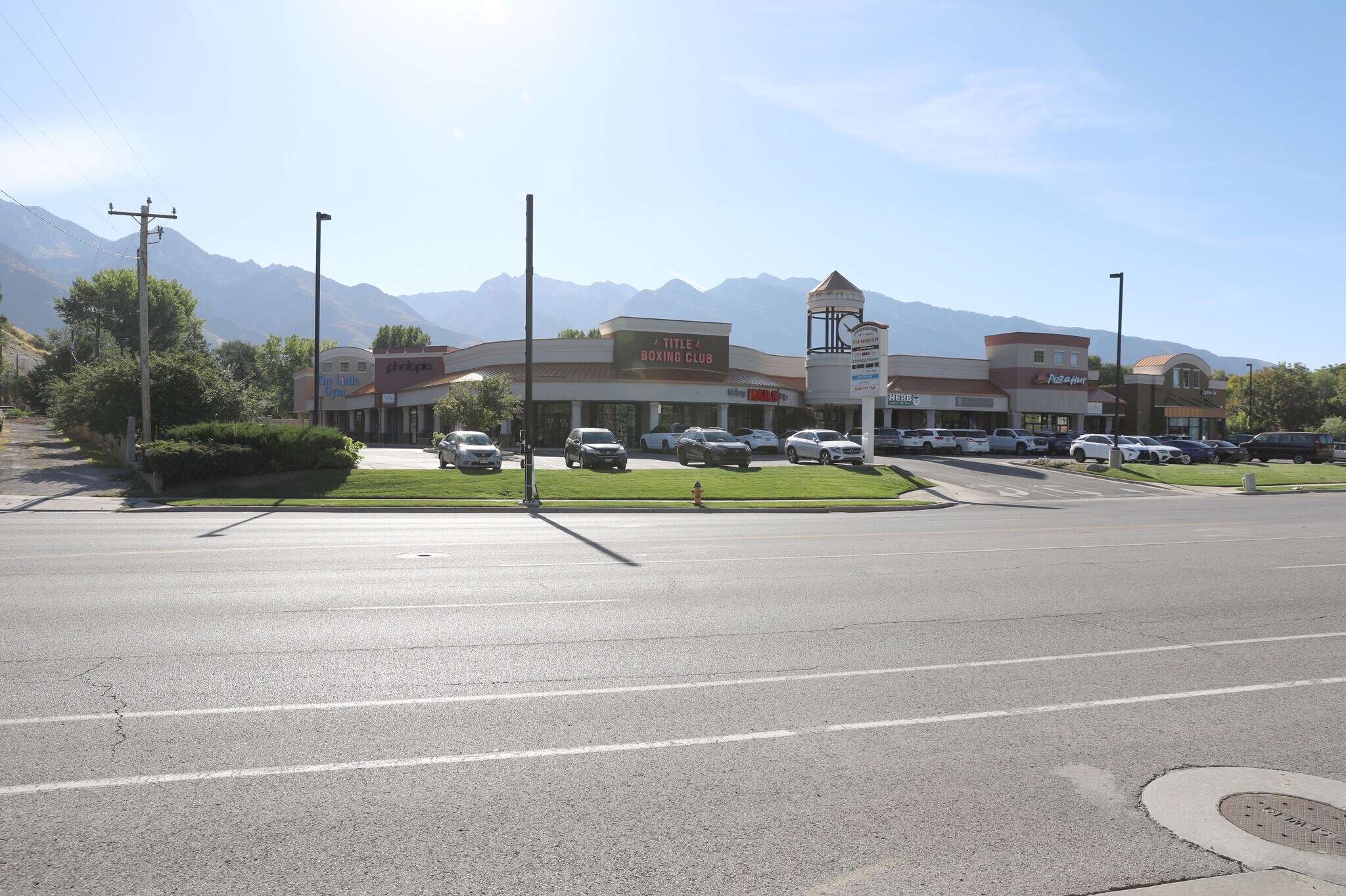 7817-7835 S Highland Dr, Salt Lake City, UT for Rent