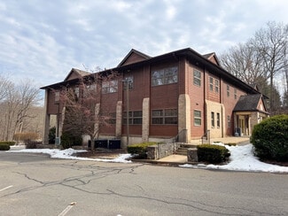 Middlebury, CT Medical - 687 Straits Tpke