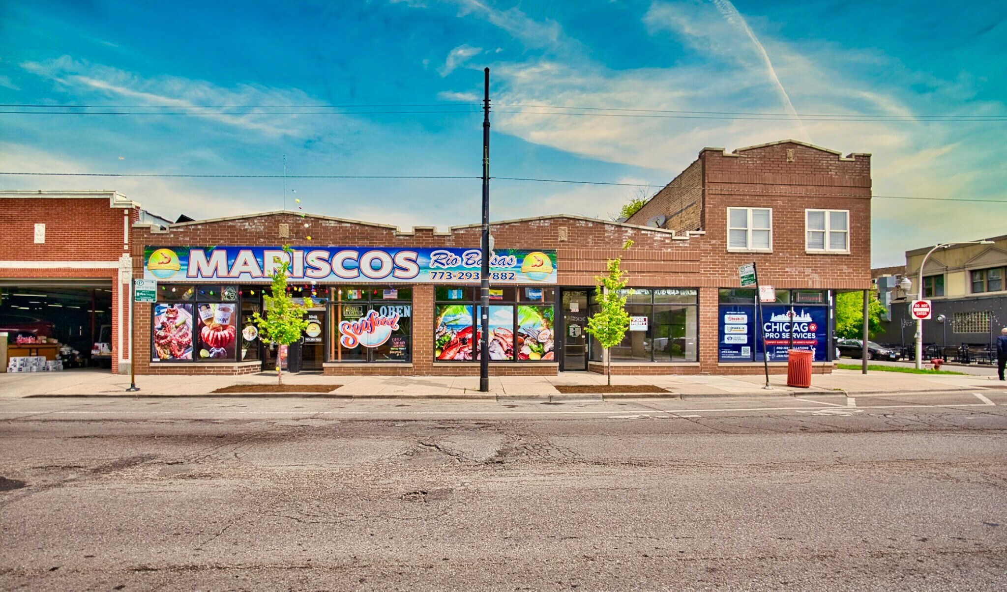 3034-3040 W Montrose Ave, Chicago, IL for Sale