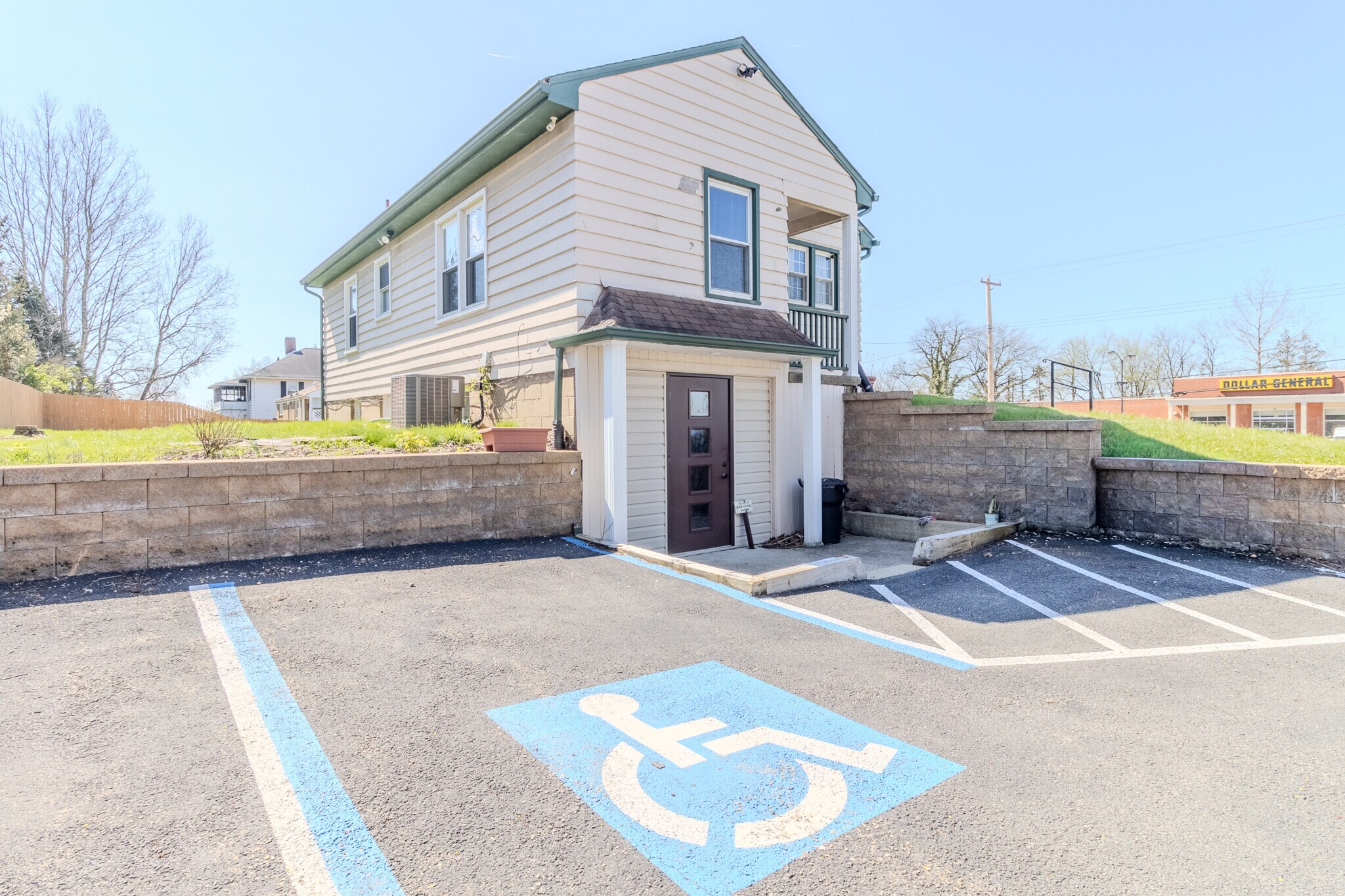 990 Greensburg Pike, East Pittsburgh, PA for Rent