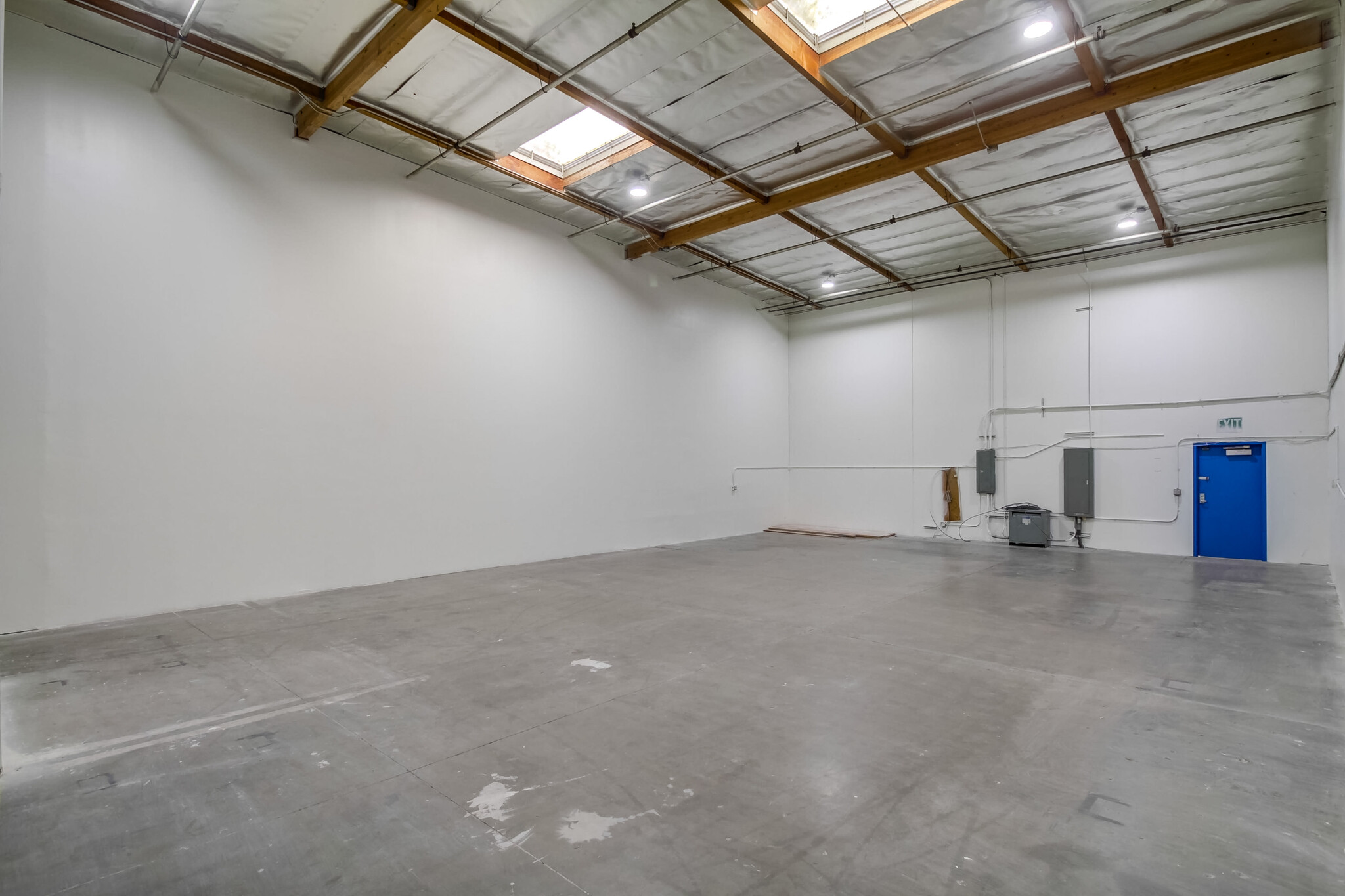 511-571 5th St, San Fernando, CA for Rent