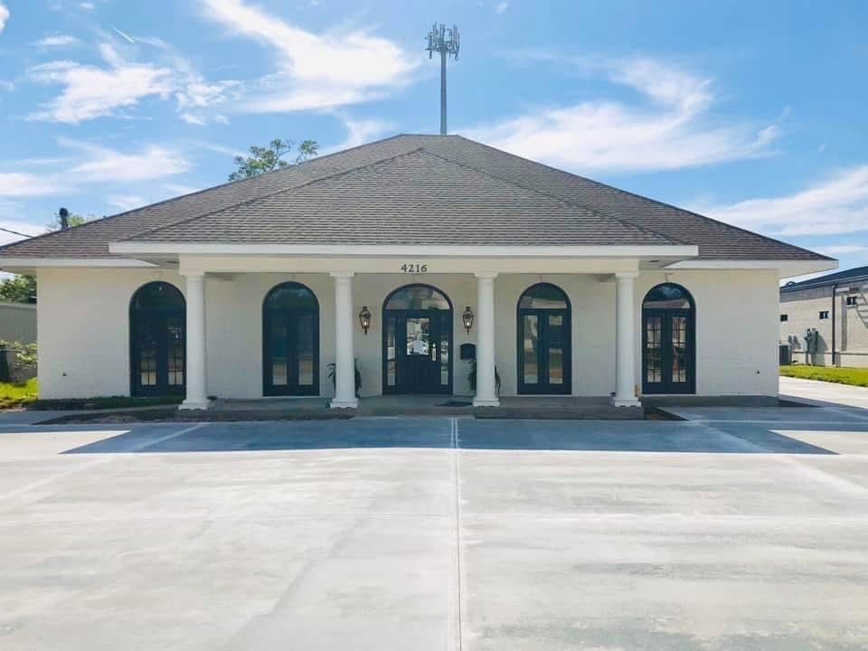 4216 Lake St, Lake Charles, LA for Sale