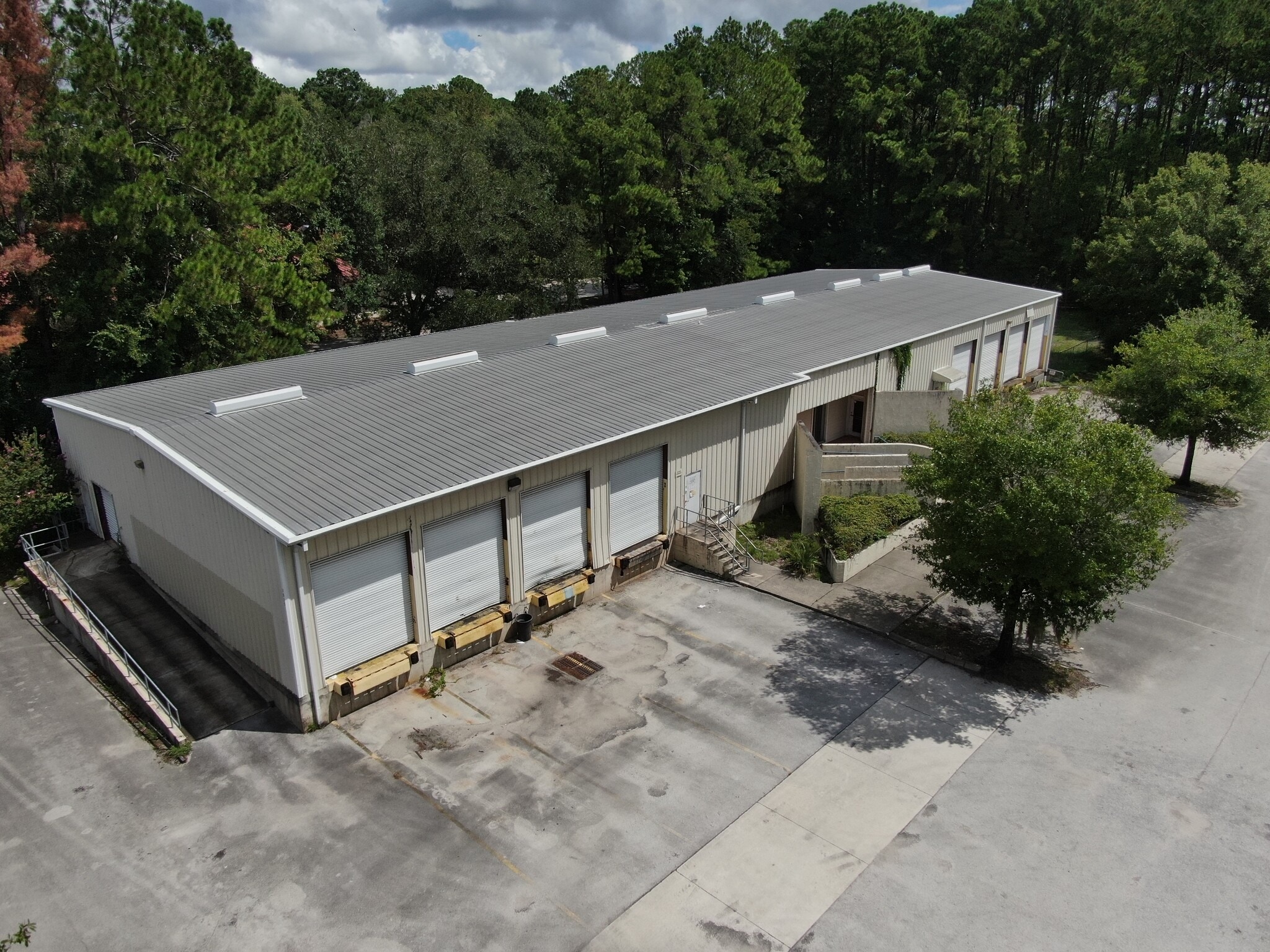 2525 Lloyd Rd, Jacksonville, FL for Rent