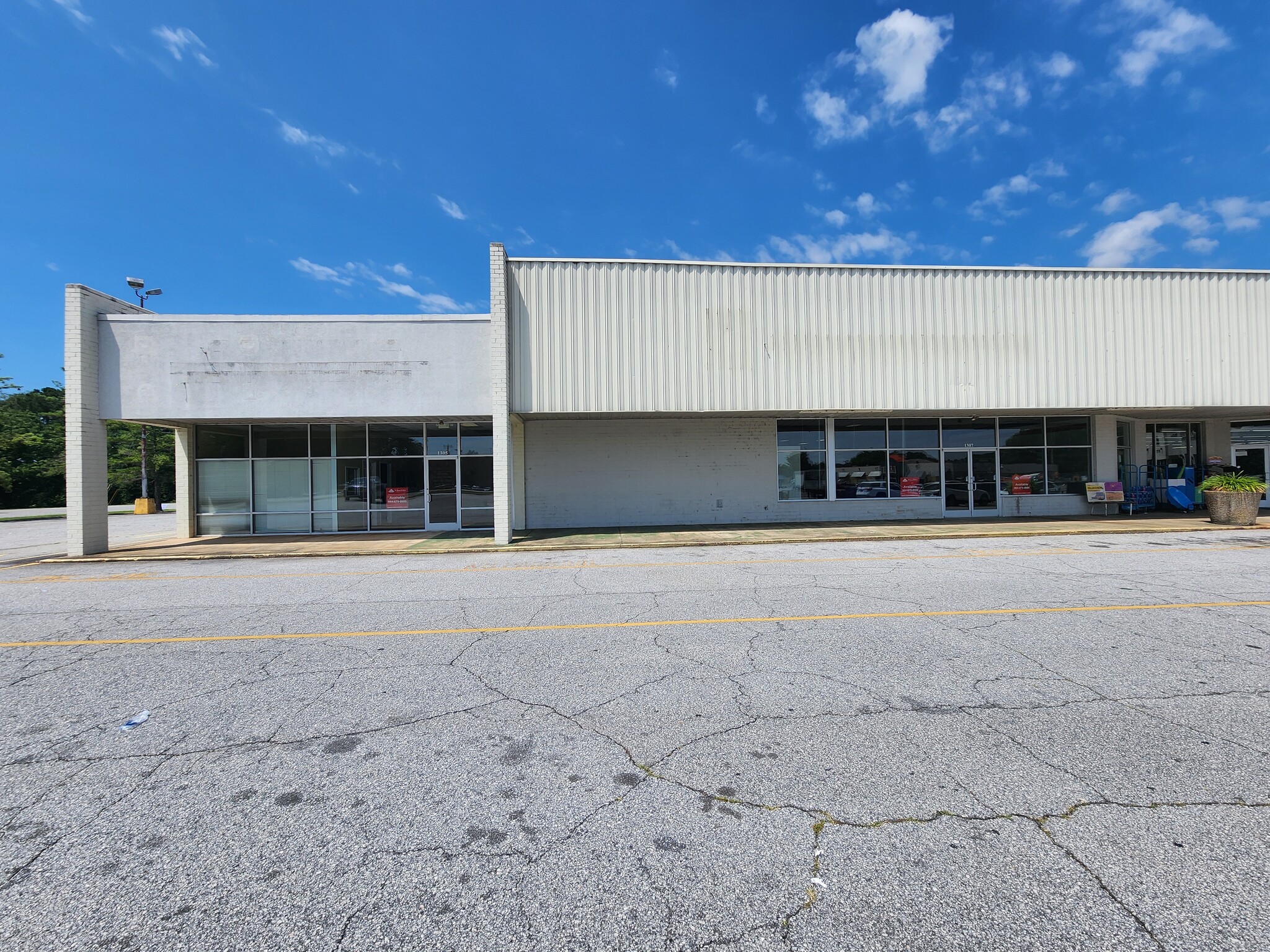 1301-1349 W Floyd Baker Blvd, Gaffney, SC for Rent