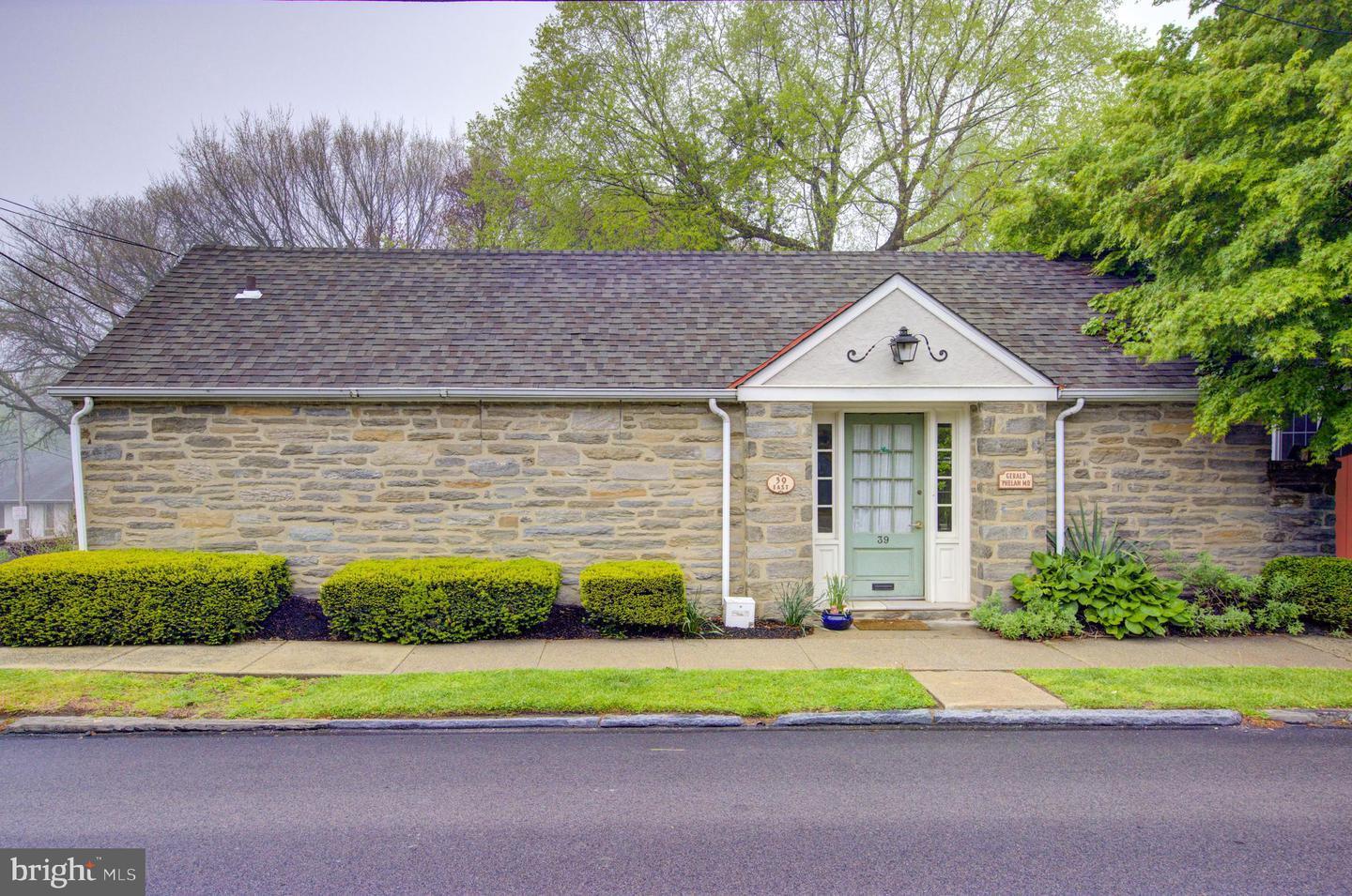 12 E Chestnut Hill Ave, Philadelphia, PA for Sale