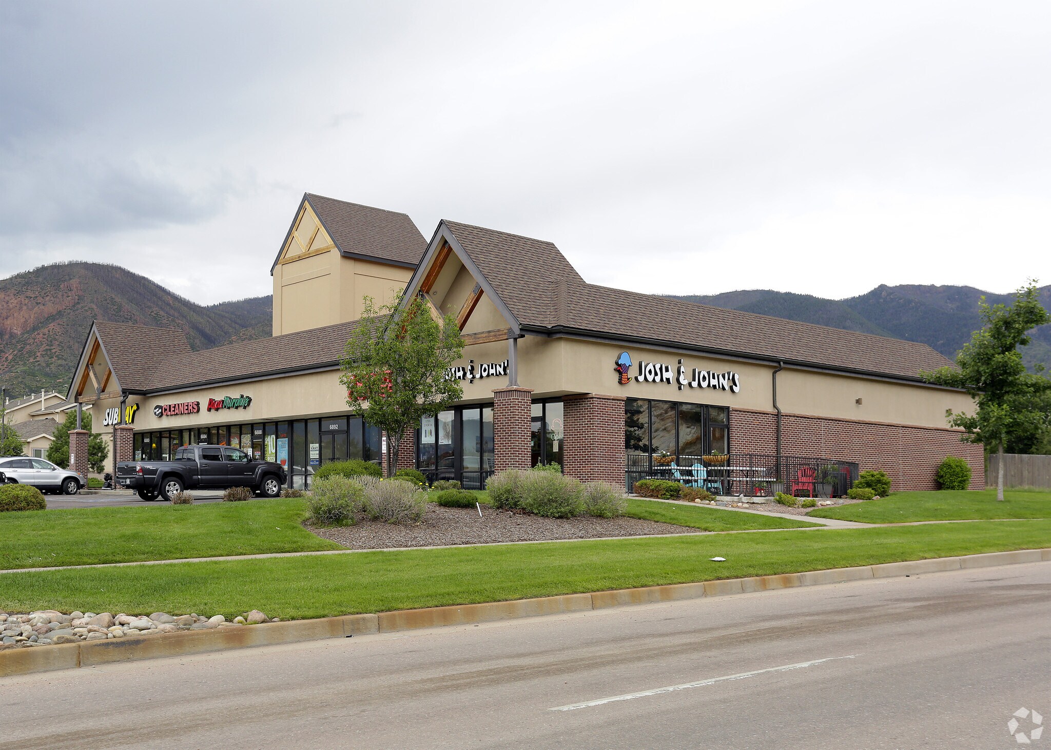 6880-6898 Centennial Blvd, Colorado Springs, CO for Rent