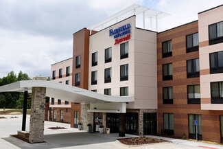 Omaha, NE Hospitality - 17240 Wright St