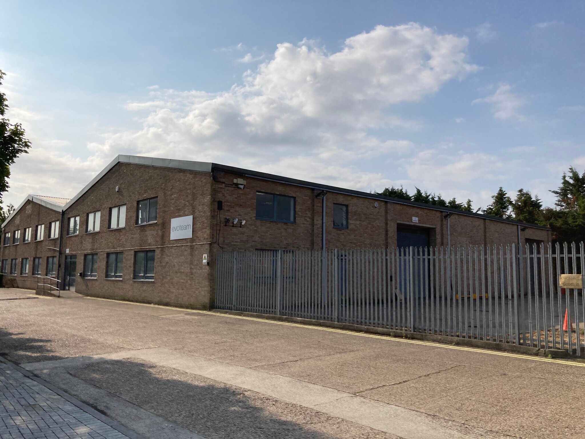 Fieldhouse Ln, Marlow, BKM for Rent