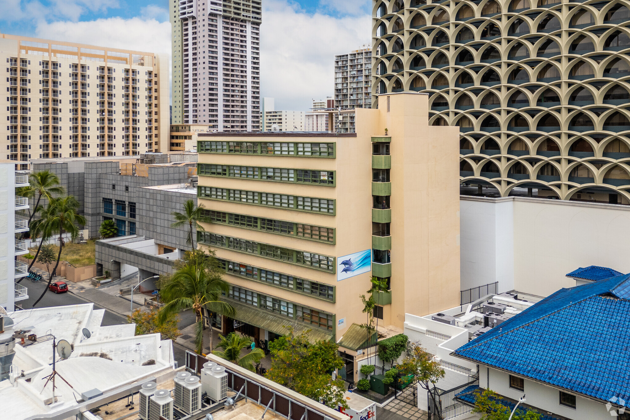 307 Lewers St, Honolulu, HI for Rent