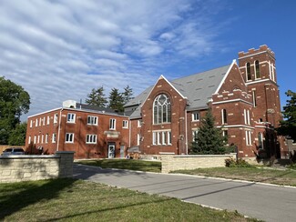 London, ON Apartments - 1061 Richmond St