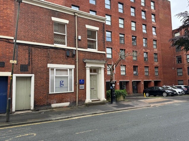 15 Cross St, Preston, LAN for Sale