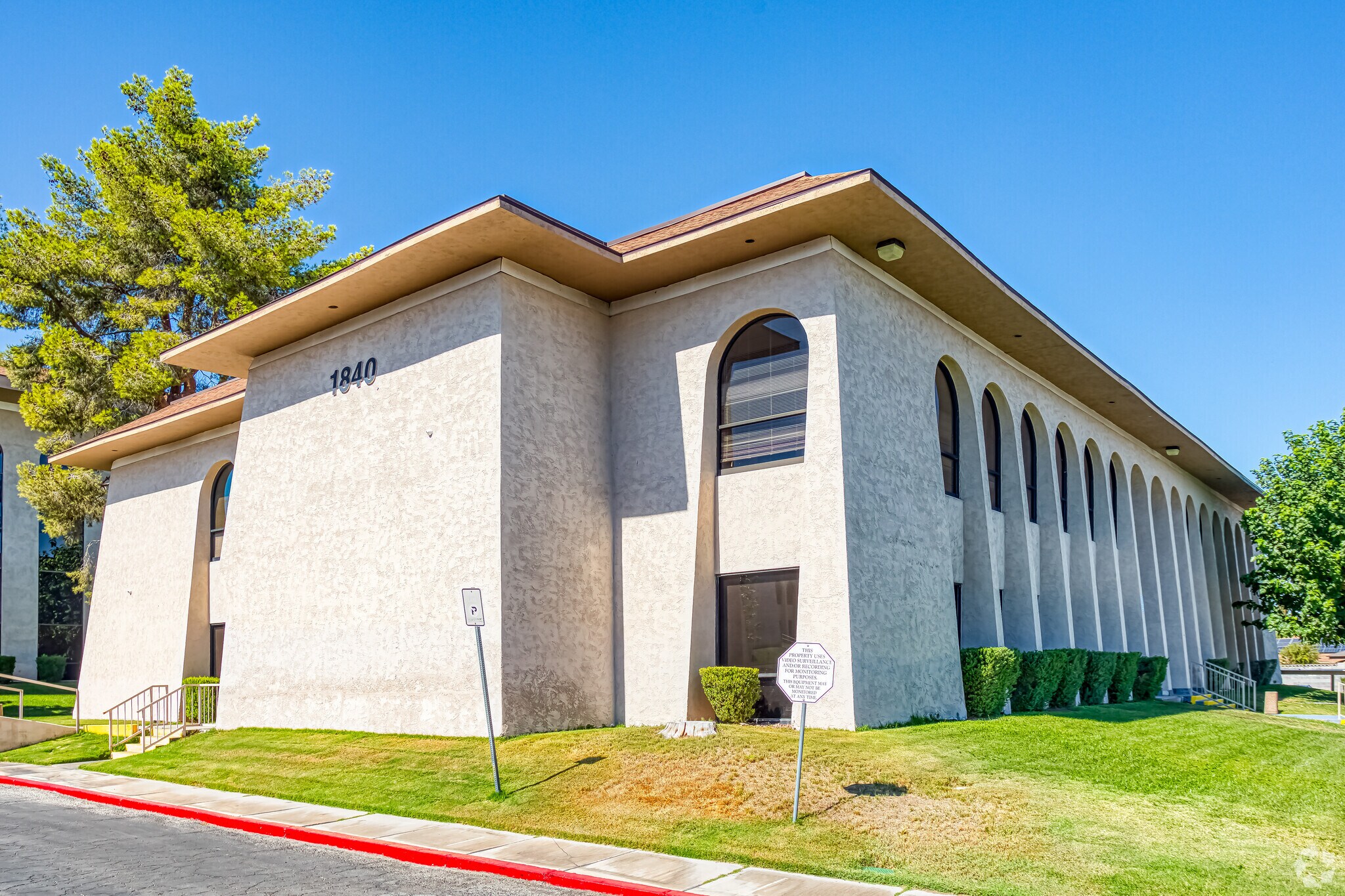 1820 E Sahara Ave, Las Vegas, NV for Rent