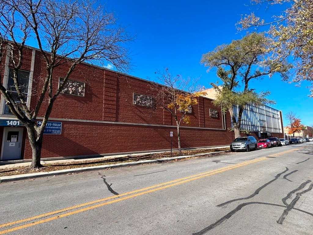 1401 S Circle Ave, Forest Park, IL for Sale