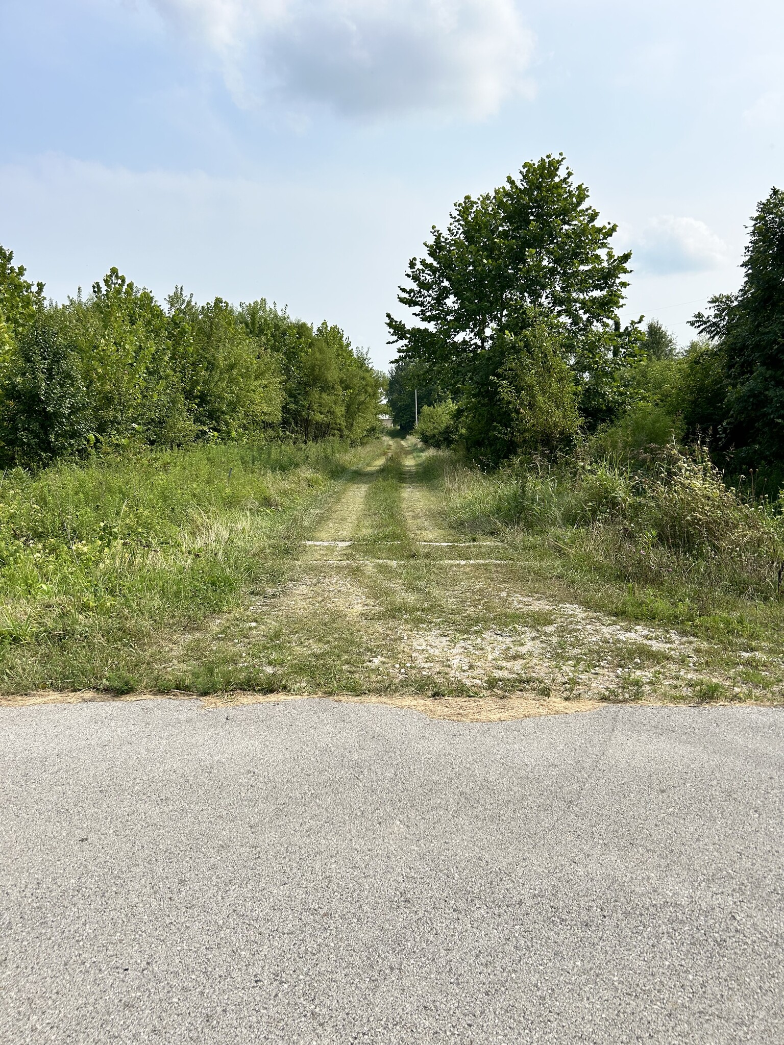 1672 E County Road 550 S, Carlisle, IN for Sale