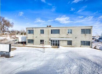 Boisbriand, QC Warehouse - 3715 Rue La Fayette E