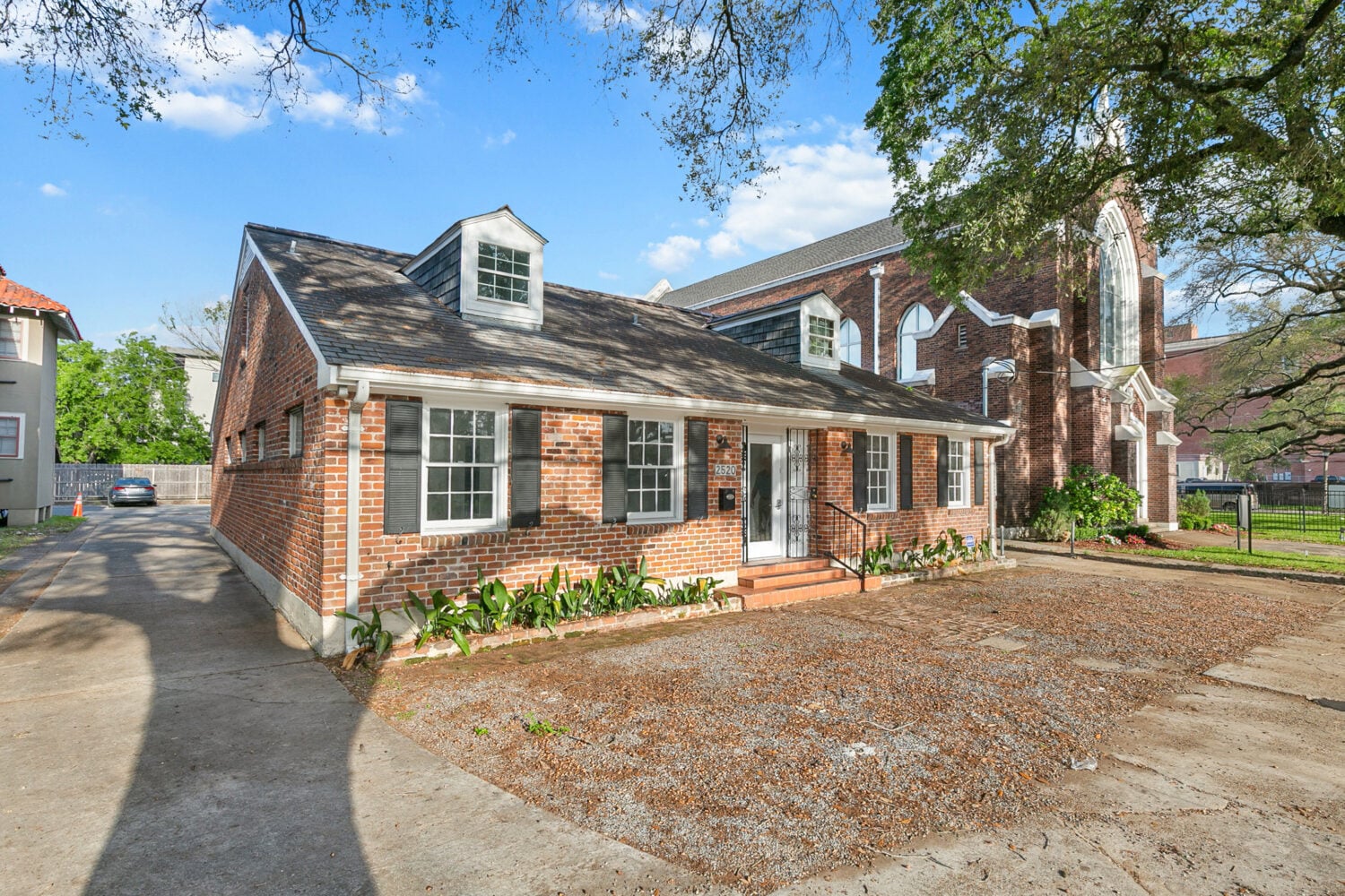 2520 Napoleon Ave, New Orleans, LA for Sale