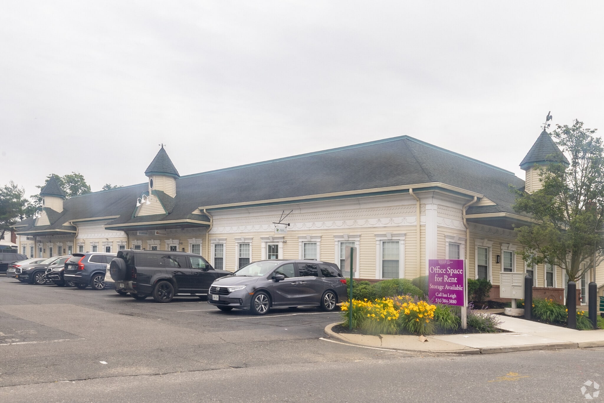 222 Rockaway Tpke, Cedarhurst, NY for Rent