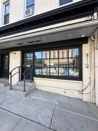 Woodstown, NJ Retail - 2 S Main St