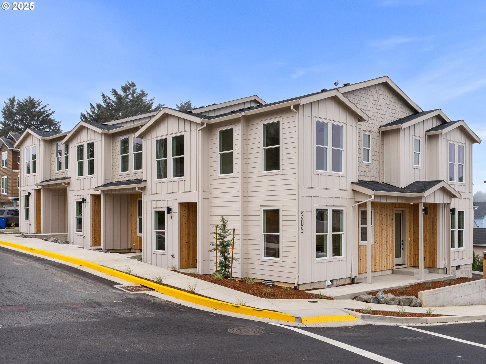 305 Jetty ave, Lincoln City, OR for Sale