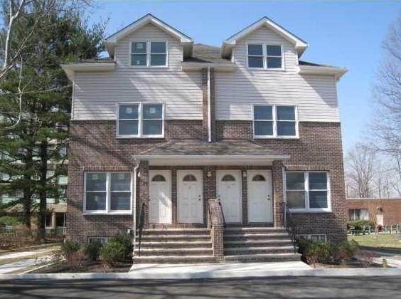 366 Union Ave, Staten Island, NY for Sale