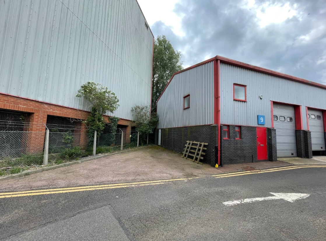 Henwood, Ashford, KEN for Rent