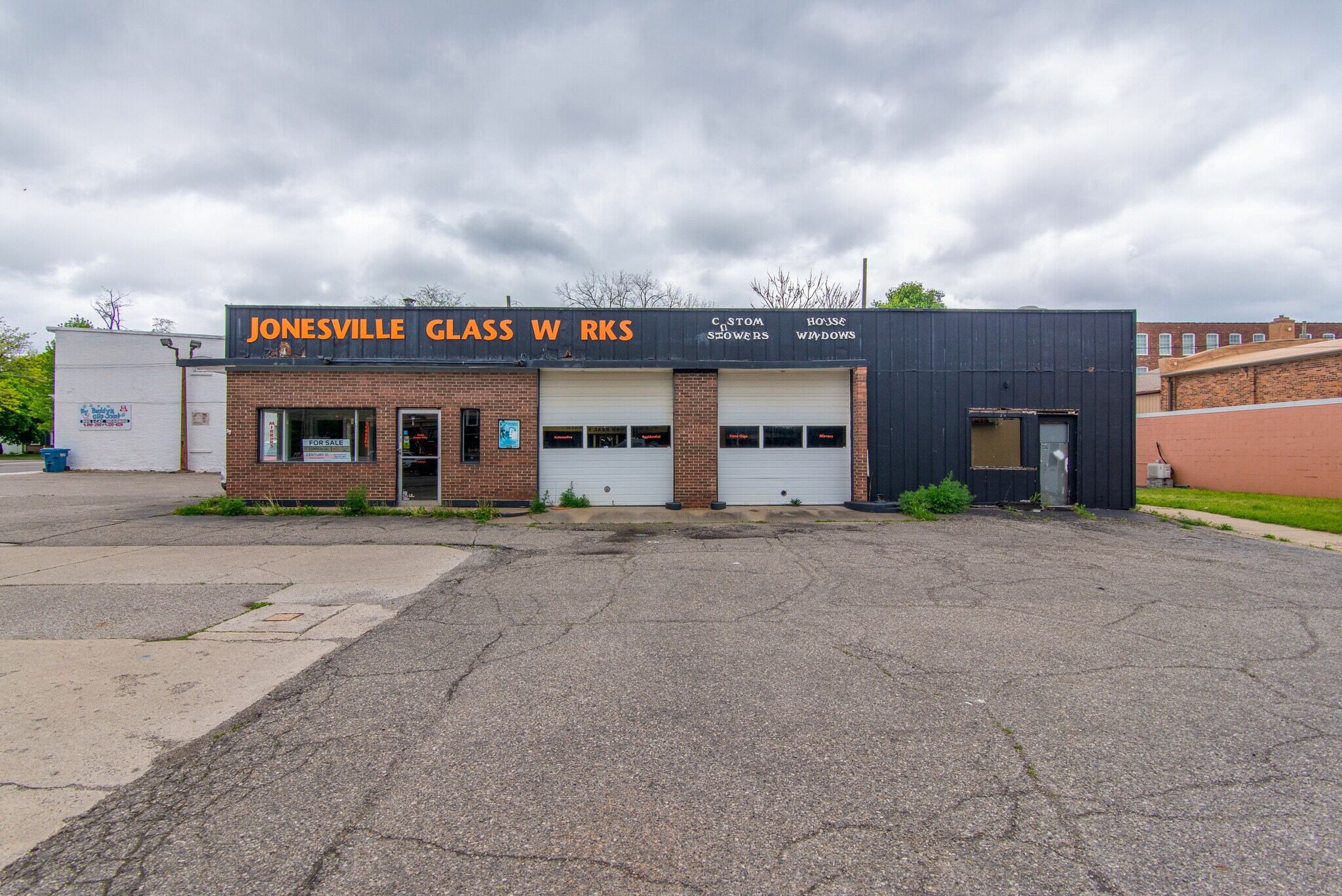 264 E Chicago St, Jonesville, MI for Sale