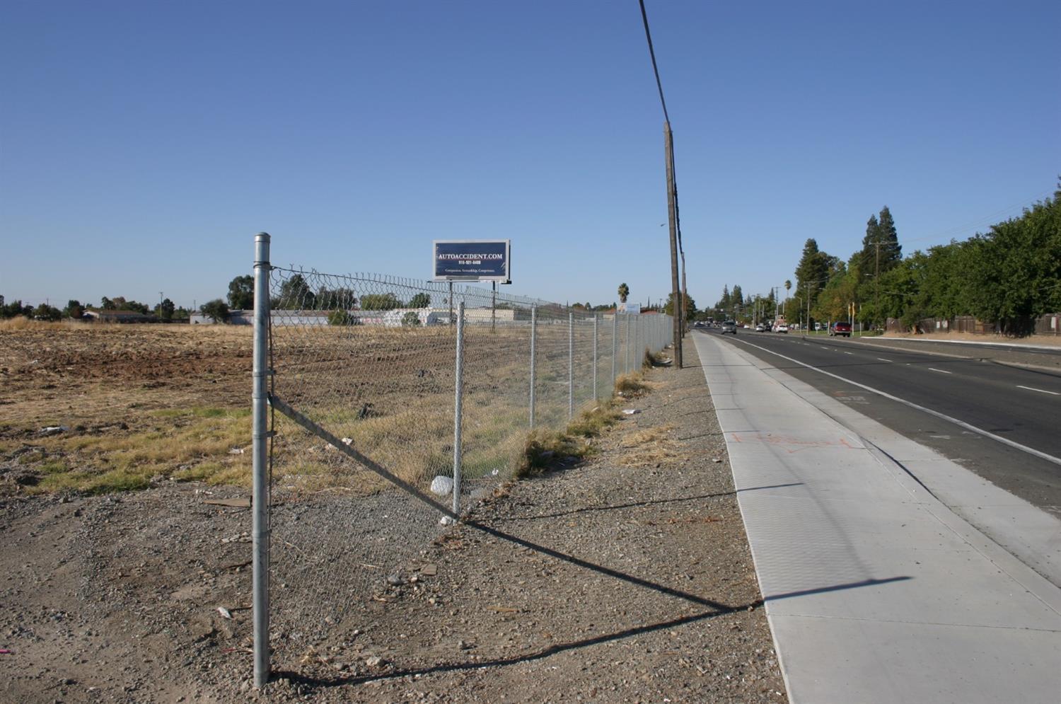 7235 Watt Ave, North Highlands, CA for Sale