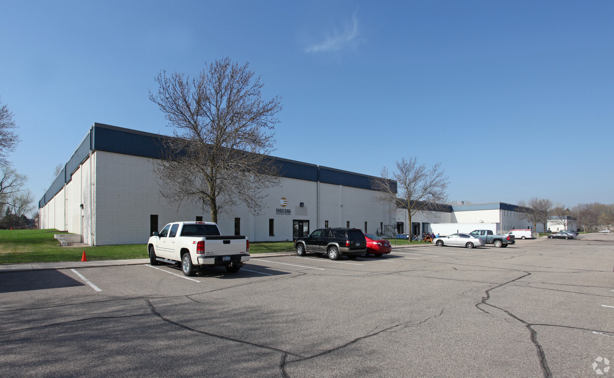 7101-7119 N 31st Ave, New Hope, MN for Rent