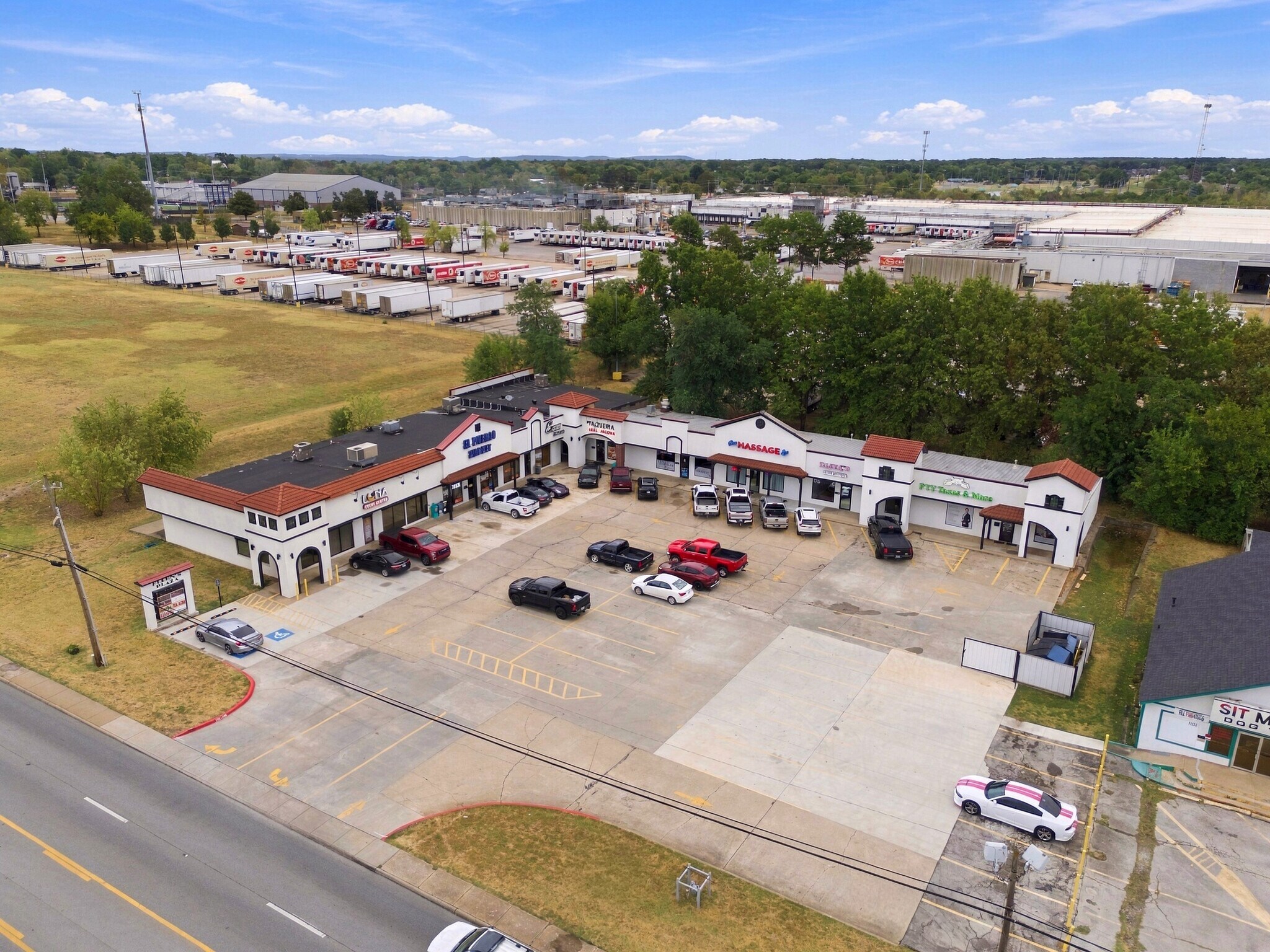 1705-1715 S 8th St, Rogers, AR for Rent
