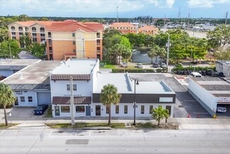 Venice, FL undefined - 641 E Venice Ave