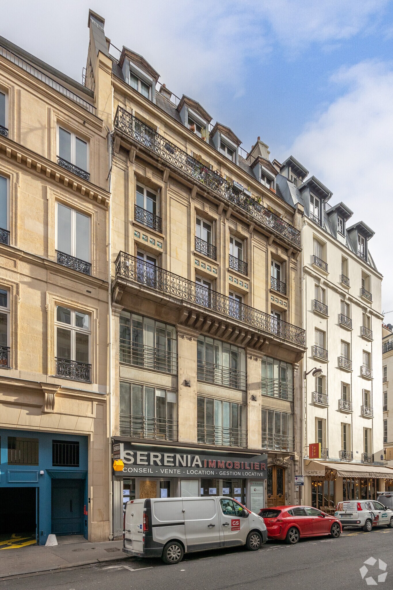 , Paris, PAR for Sale